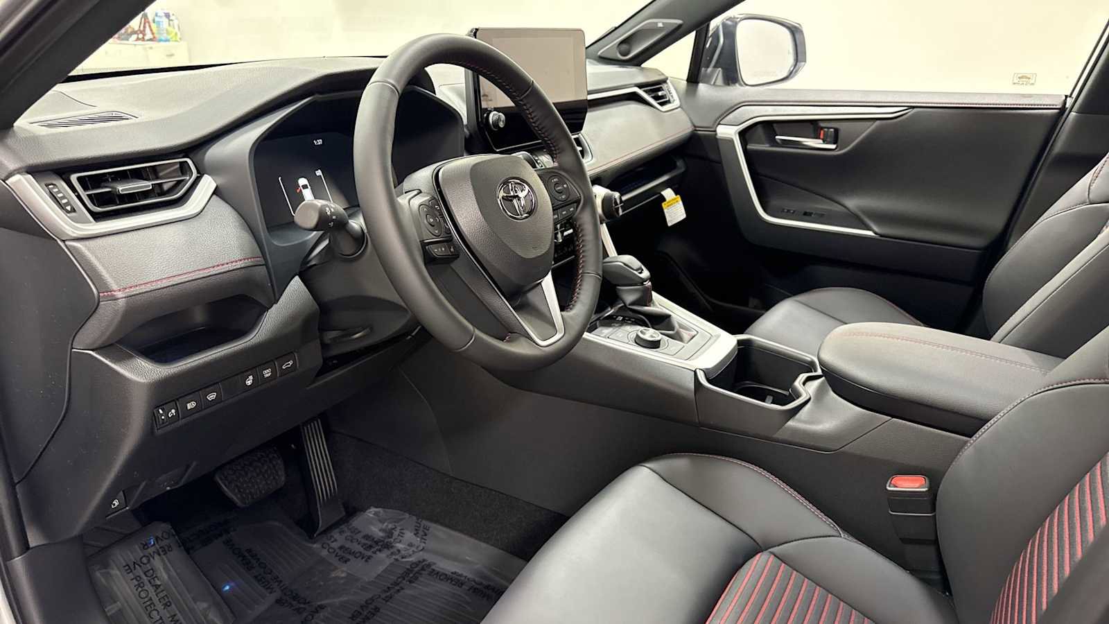 New 2025 Toyota RAV4 XSE image 12