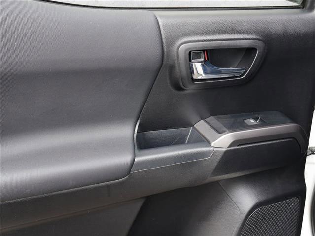 Used 2021 Toyota Tacoma TRD Off-Road w/ Technology Package image 18