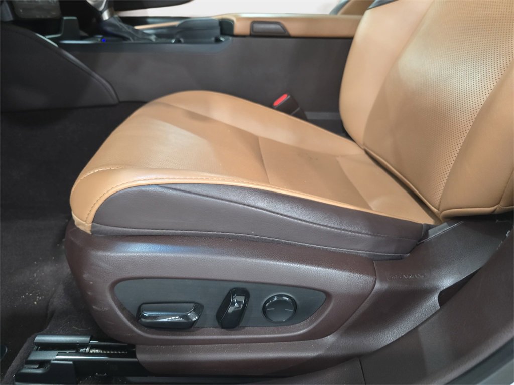 Used 2020 Lexus ES 350 w/ Premium Package image 27