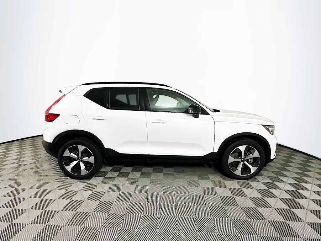 Used 2023 Volvo XC40 B5 Plus w/ Driver Assist Package image 11