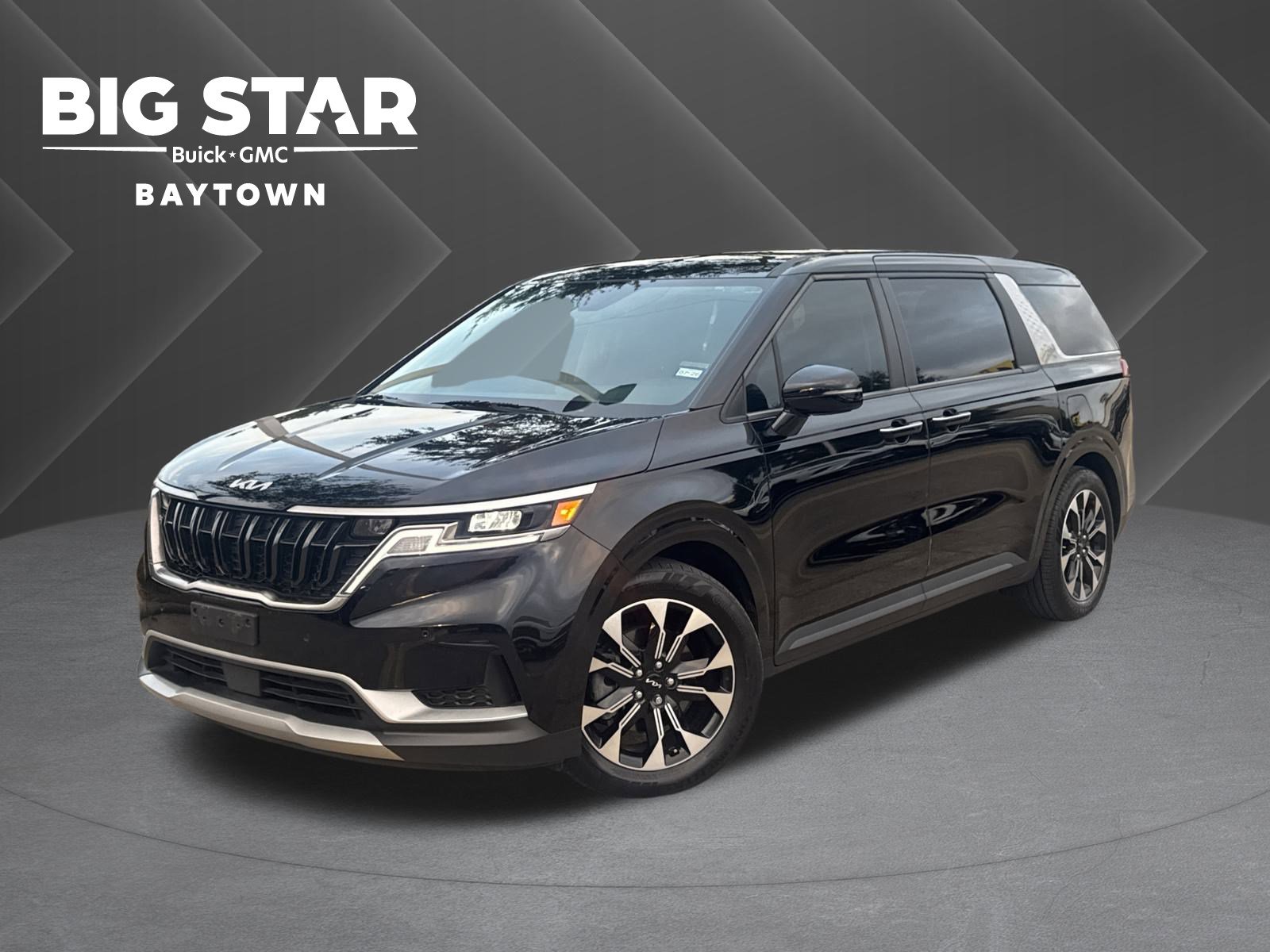 Used 2024 Kia Carnival EX