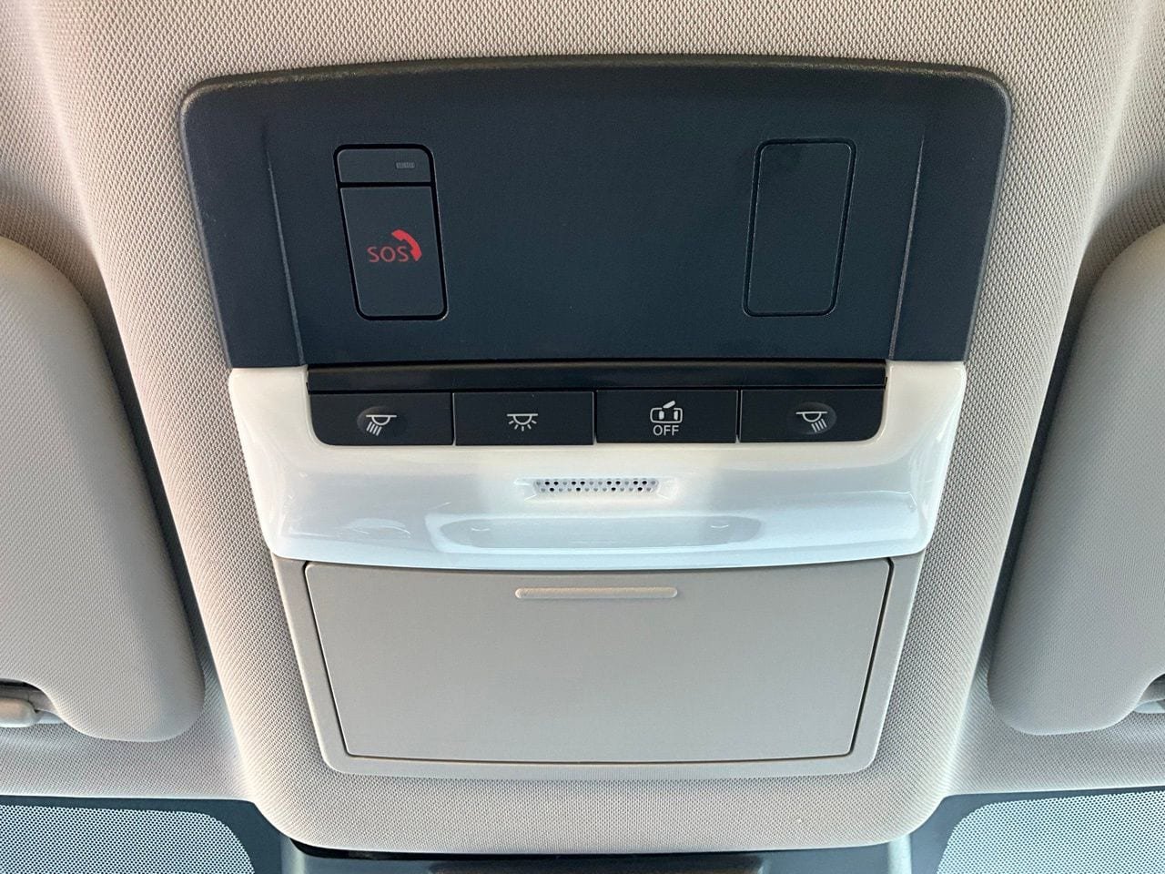 Used 2025 Nissan Rogue SV FWD image 17