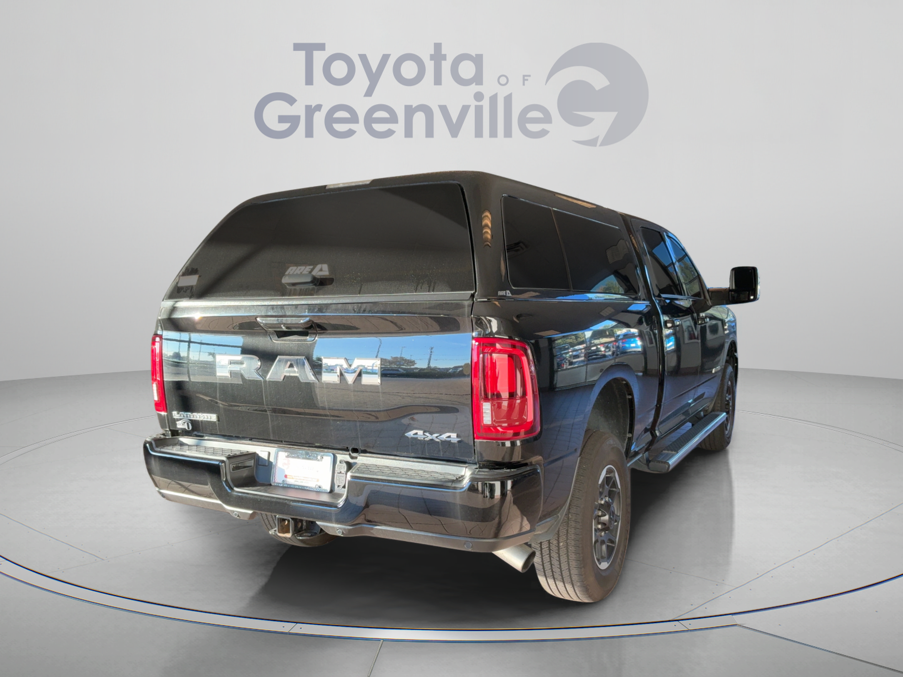 Used 2025 RAM 2500 Laramie AWD/4WD image 6
