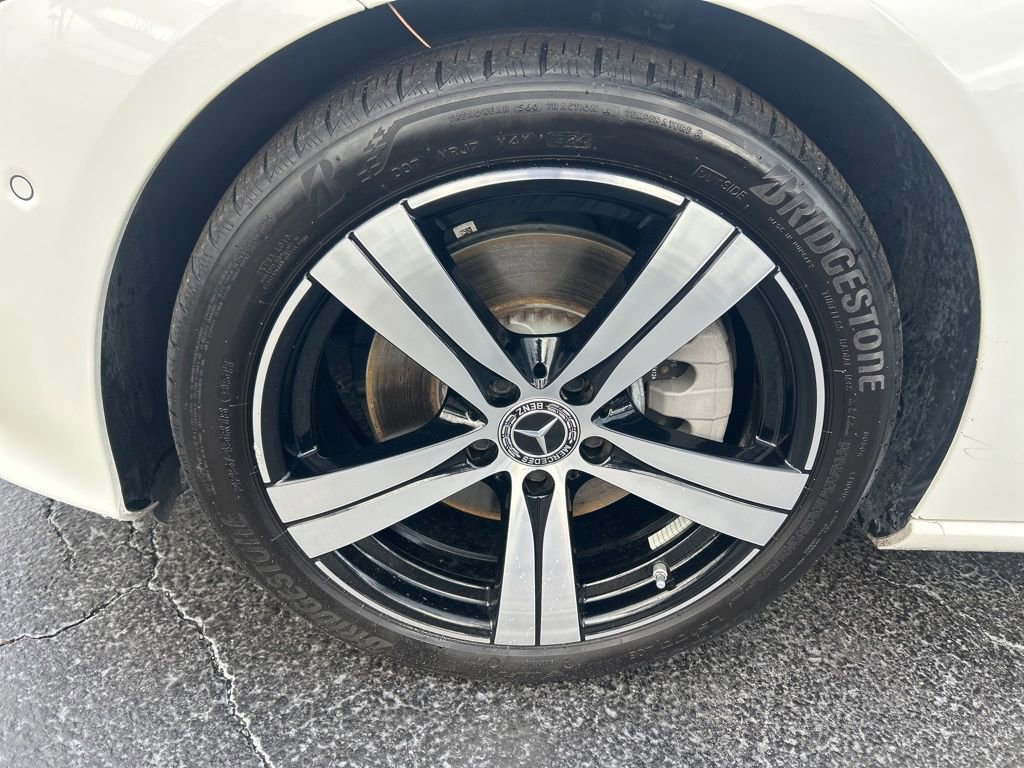 Used 2025 Mercedes-Benz C 300 Sedan image 18