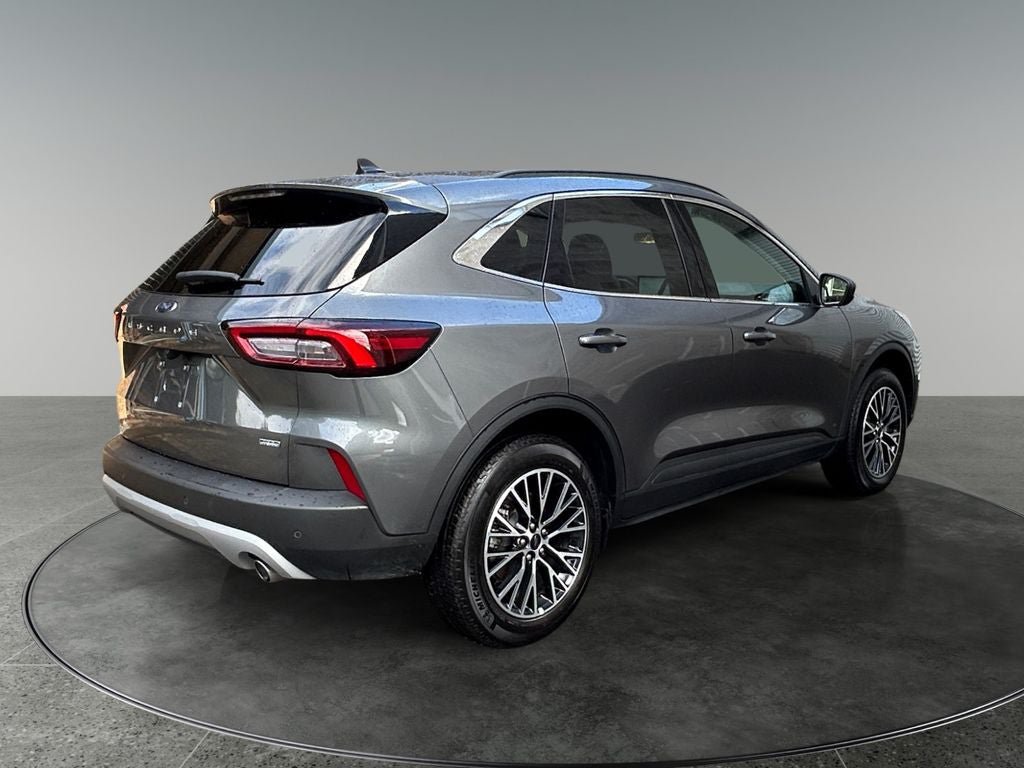 Used 2025 Ford Escape SE FWD image 9