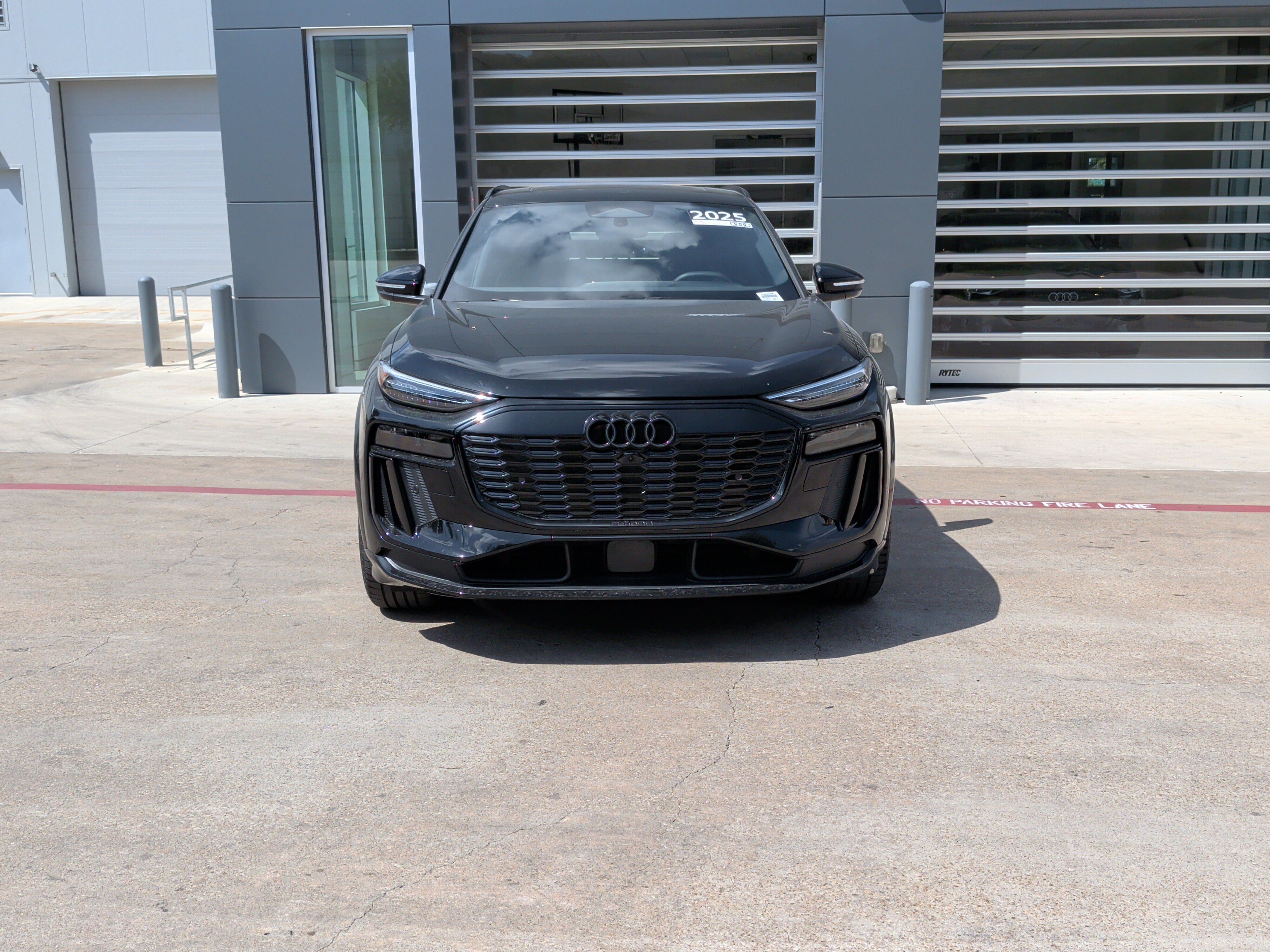 Certified 2025 Audi A6 e-tron Premium Plus w/ Premium Plus AWD/4WD image 3
