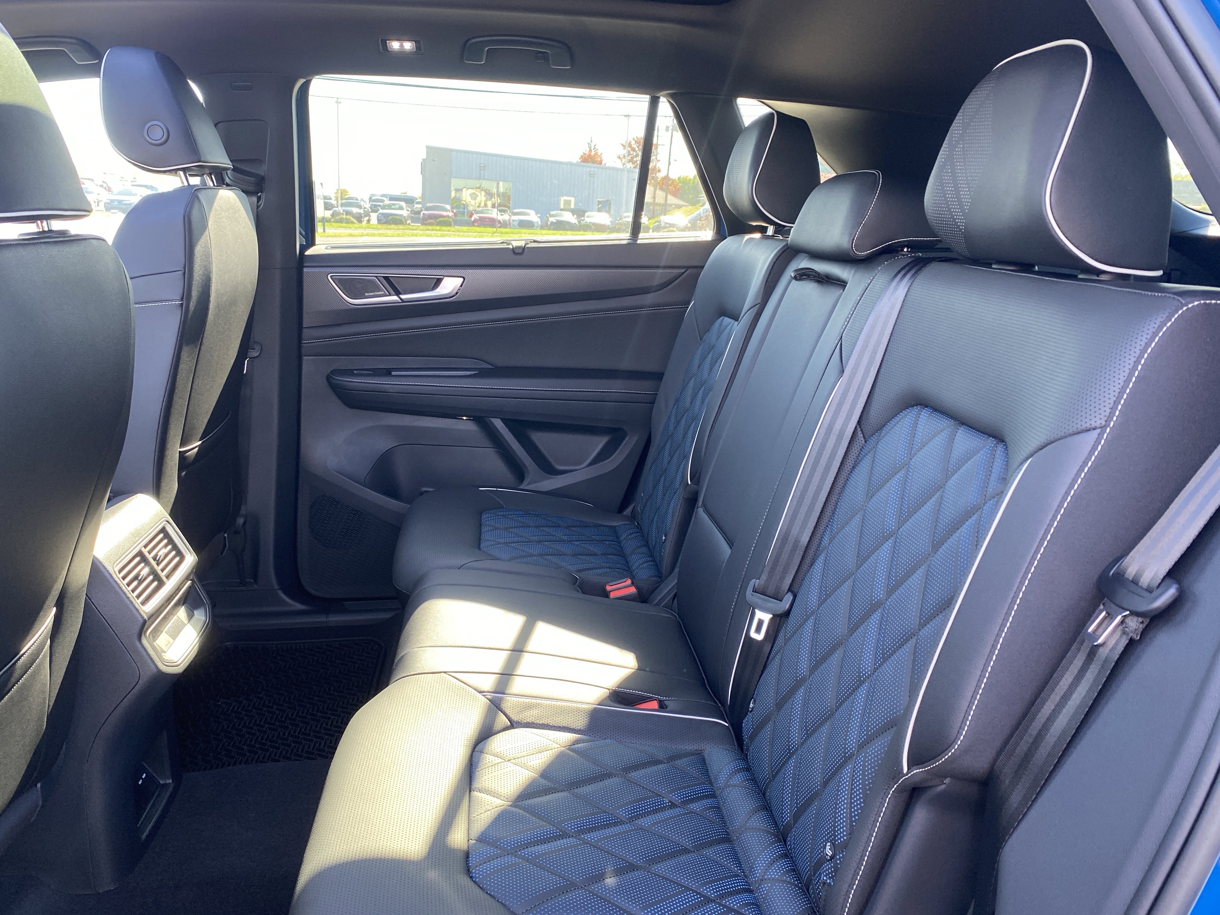 New 2026 Volkswagen Atlas Cross Sport SEL Premium R-Line image 23