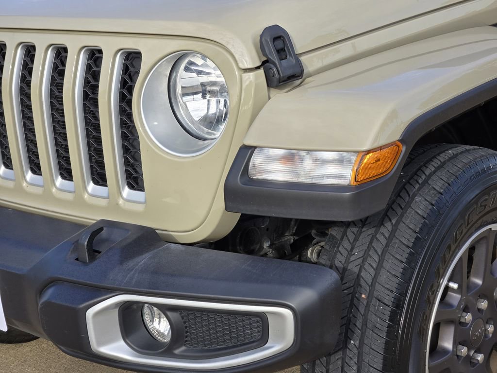 Used 2022 Jeep Gladiator Overland w/ Popular Equipment Package AWD/4WD image 8