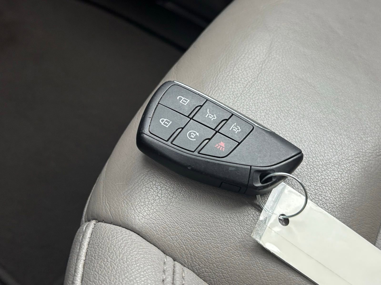 Used 2024 Chevrolet Suburban LT RWD image 26
