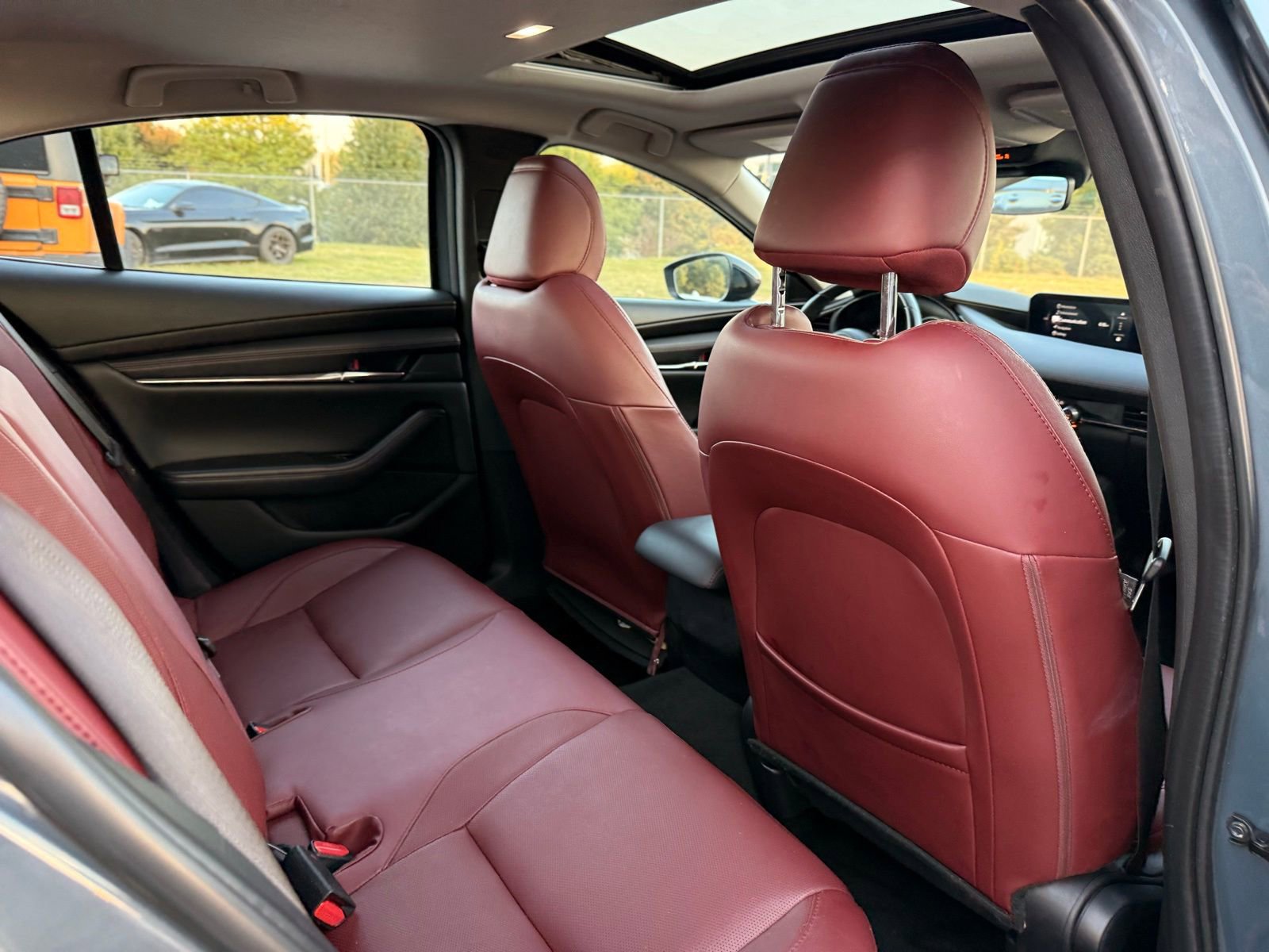 Used 2024 MAZDA MAZDA3 s image 17