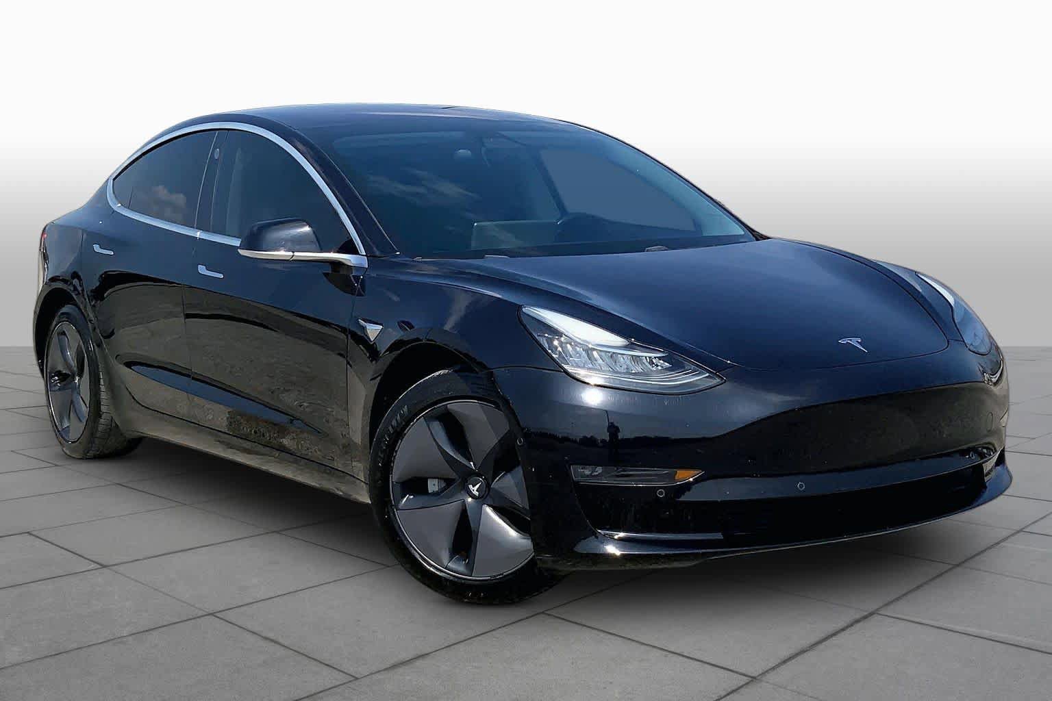 Used 2018 Tesla Model 3 Long Range RWD image 2