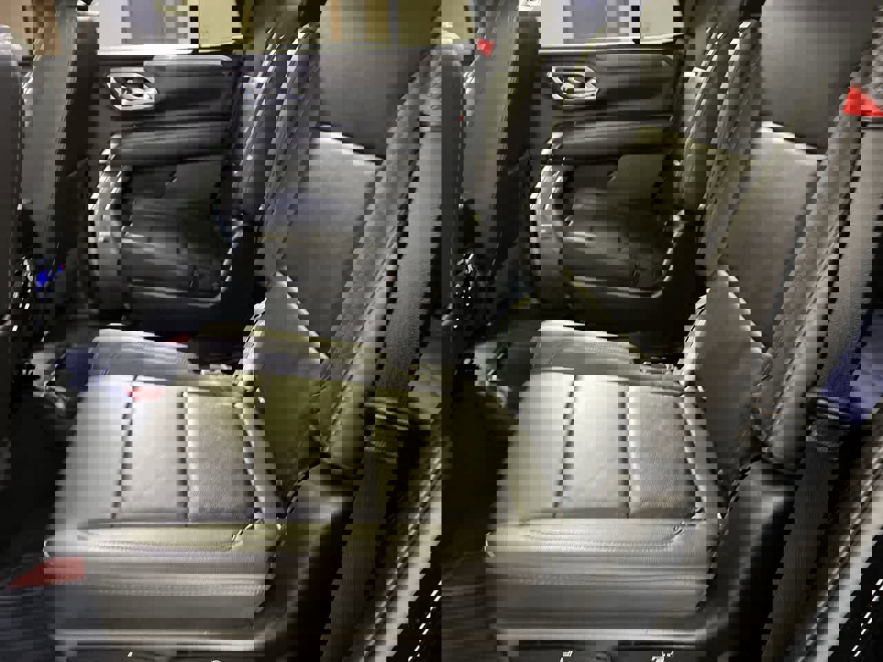 Used 2021 Chevrolet Tahoe Z71 image 26