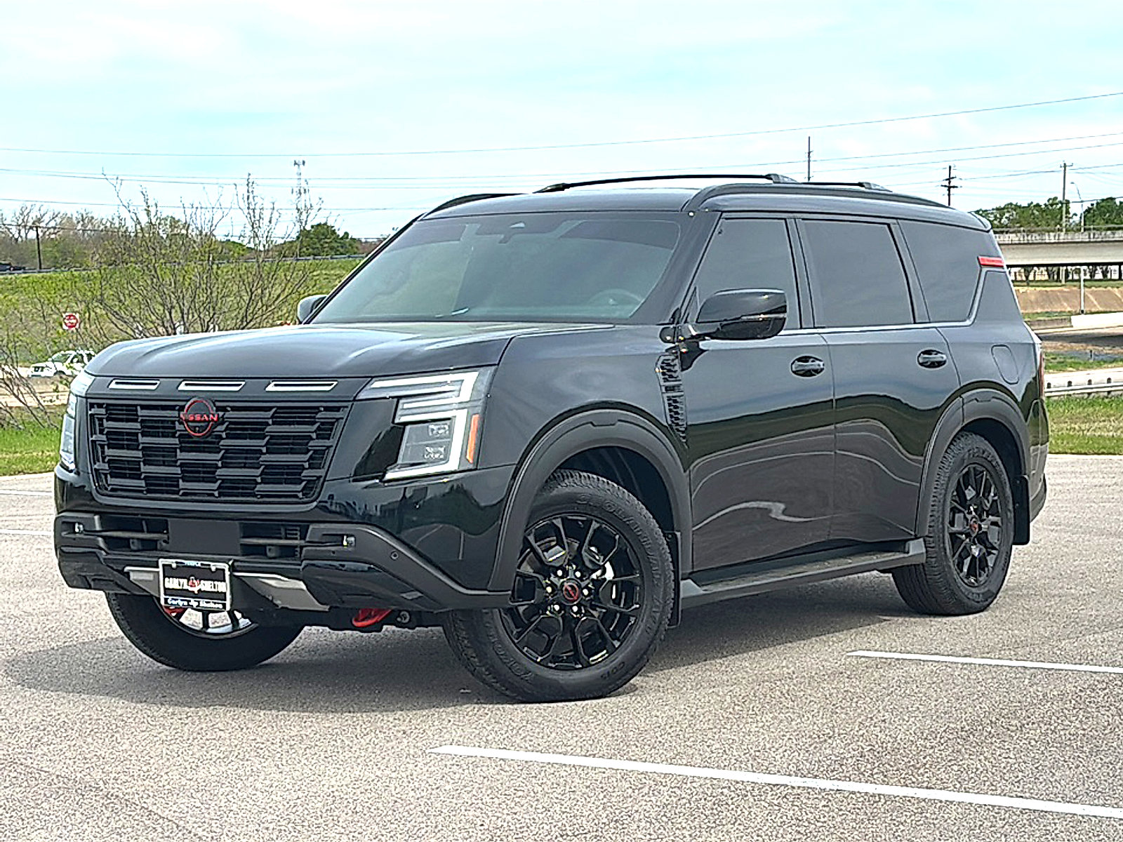 Used 2025 Nissan Armada PRO-4X image 1