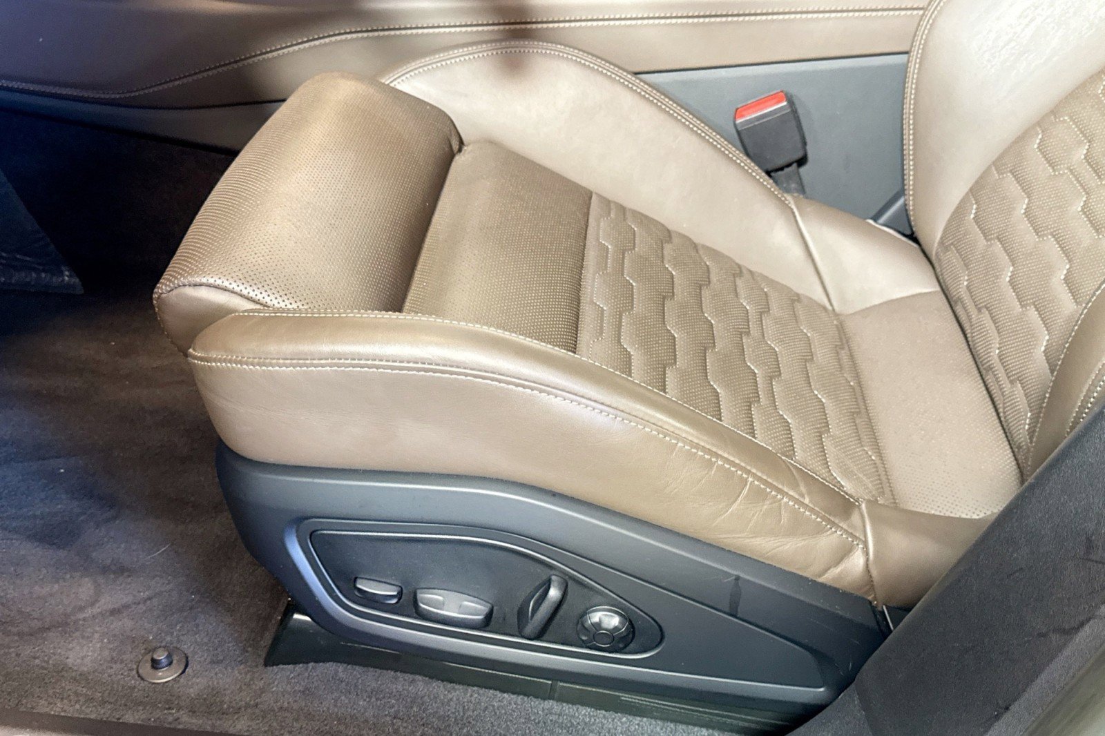 Used 2024 Audi RS e-tron GT image 18