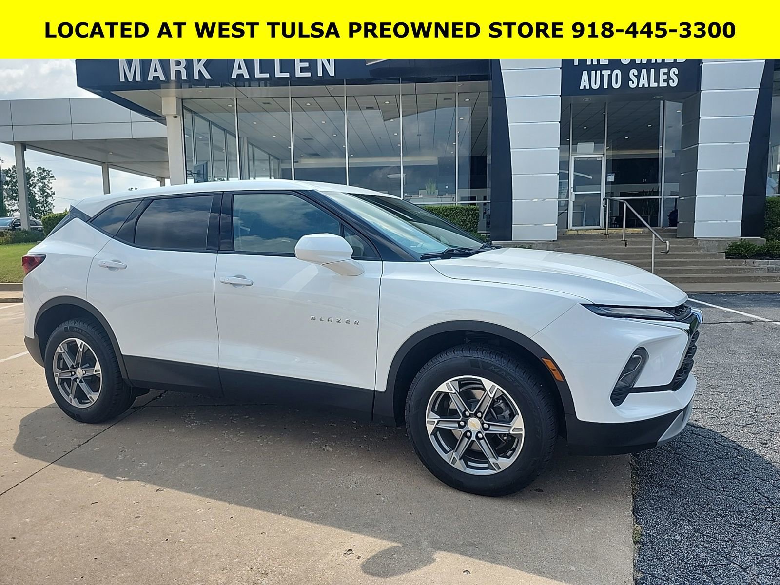 Used 2023 Chevrolet Blazer LT w/ Driver Confidence Package image 1