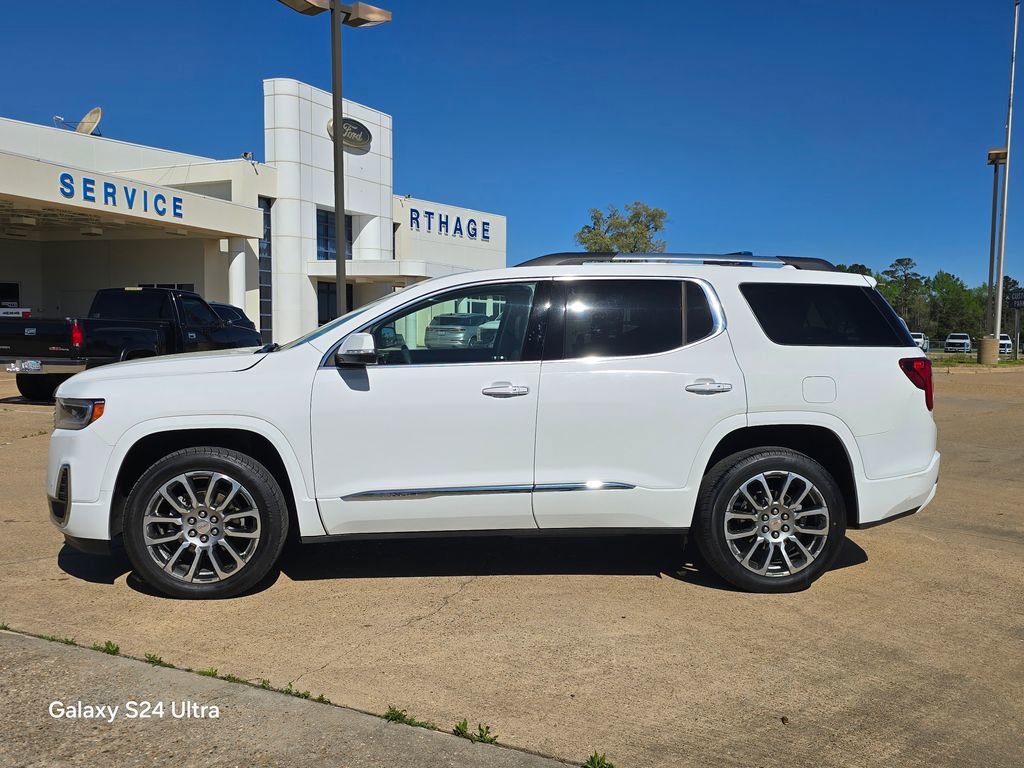 Used 2023 GMC Acadia Denali image 2