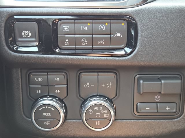 New 2026 GMC Yukon XL Denali w/ Denali Reserve Package AWD/4WD image 34
