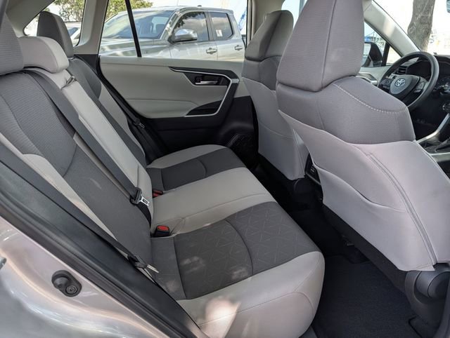 Used 2024 Toyota RAV4 XLE w/ Convenience Package FWD image 30