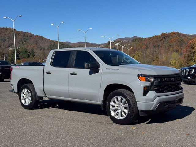 Used 2024 Chevrolet Silverado 1500 Custom AWD/4WD image 4