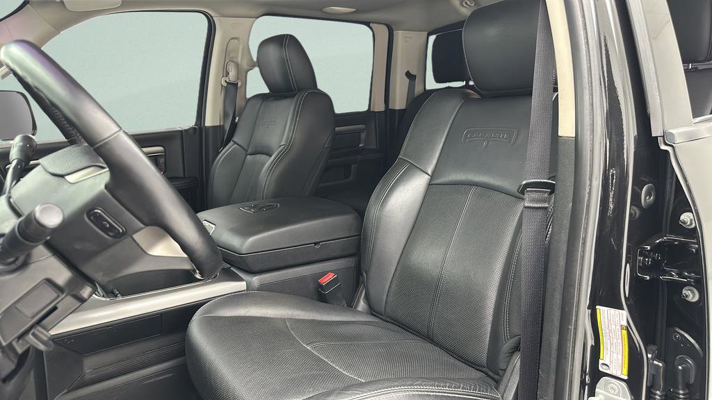 Used 2018 RAM 2500 Laramie w/ Sport Appearance Group AWD/4WD image 16