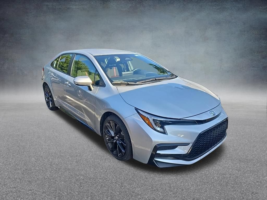 Used 2025 Toyota Corolla SE FWD image 2