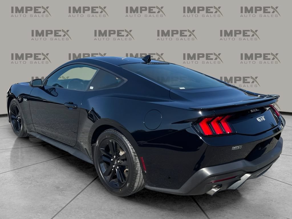 Used 2024 Ford Mustang GT RWD image 3