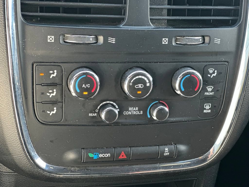 Used 2018 Dodge Grand Caravan SE FWD image 26