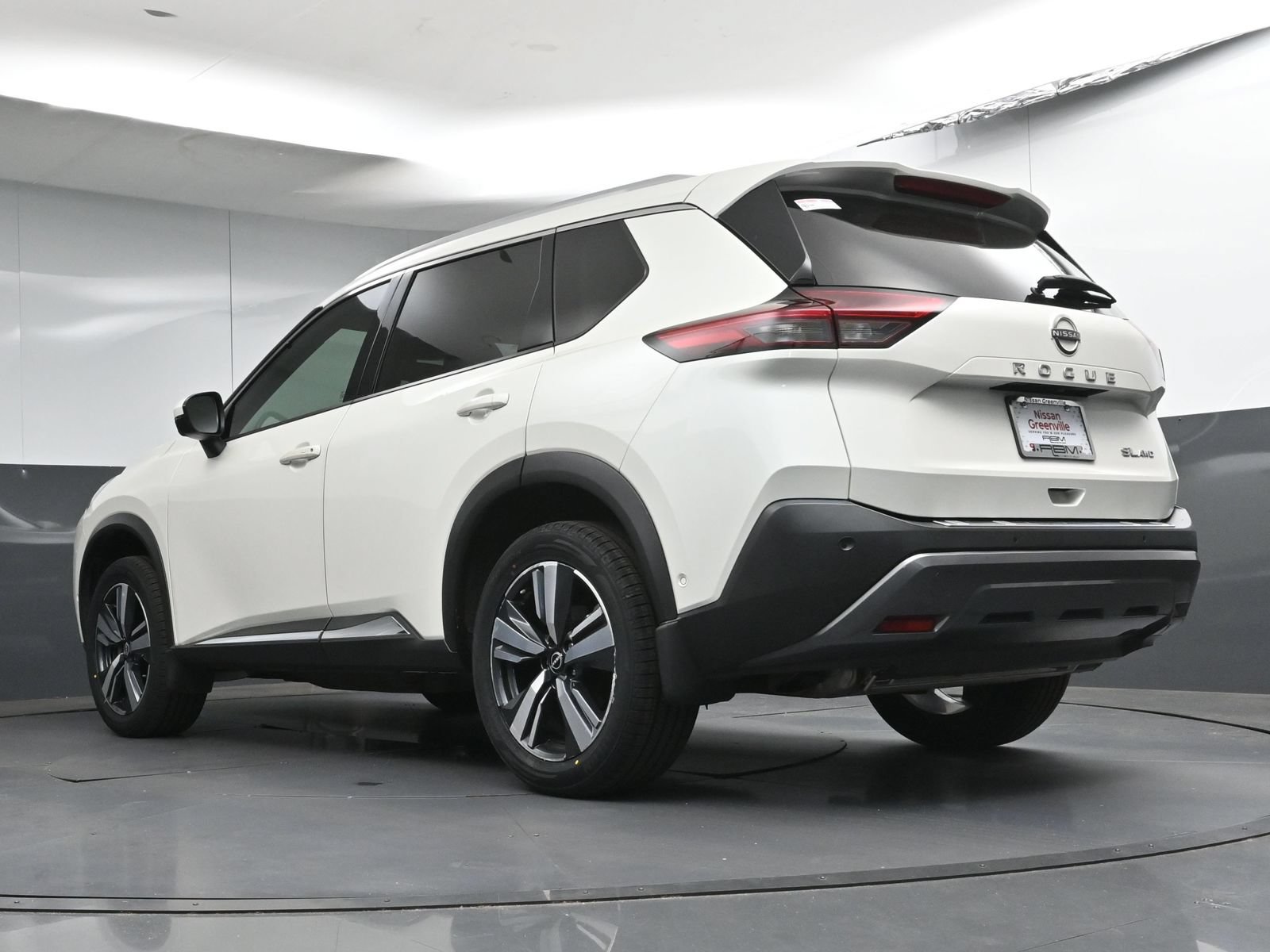 Certified 2023 Nissan Rogue SL w/ SL Premium Package AWD/4WD image 31
