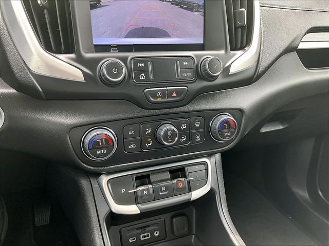 Used 2024 GMC Terrain SLT AWD/4WD image 27