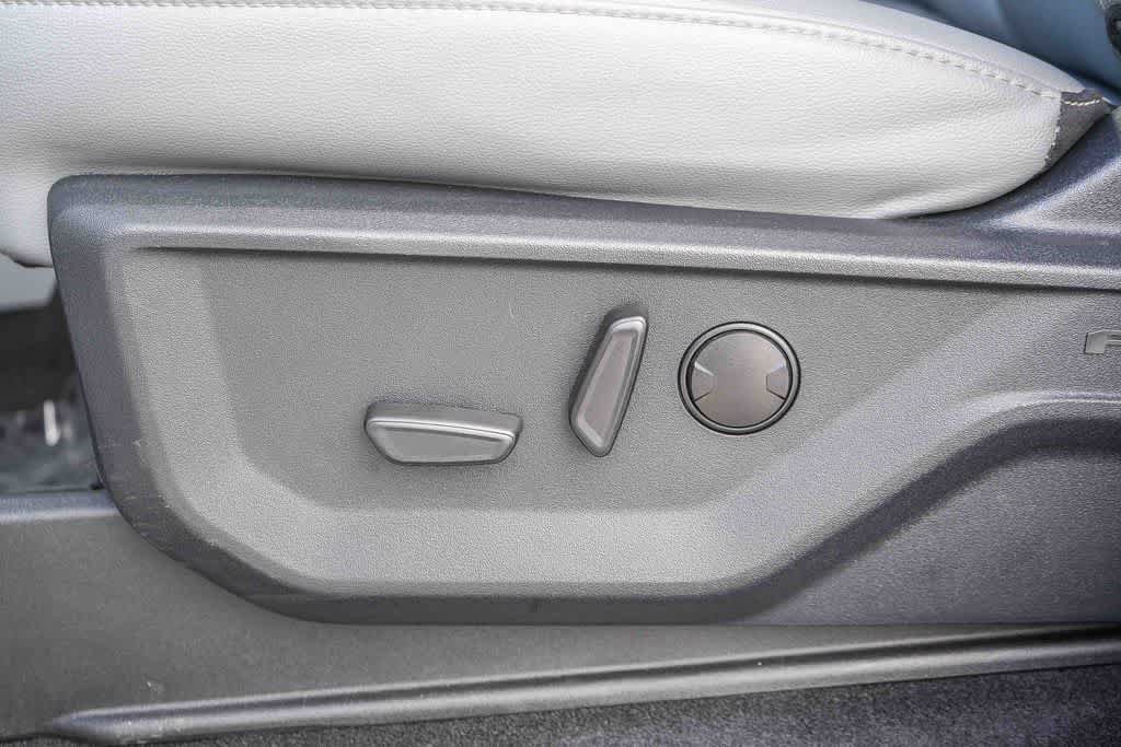 Used 2025 Ford F150 Lightning Flash AWD/4WD image 21