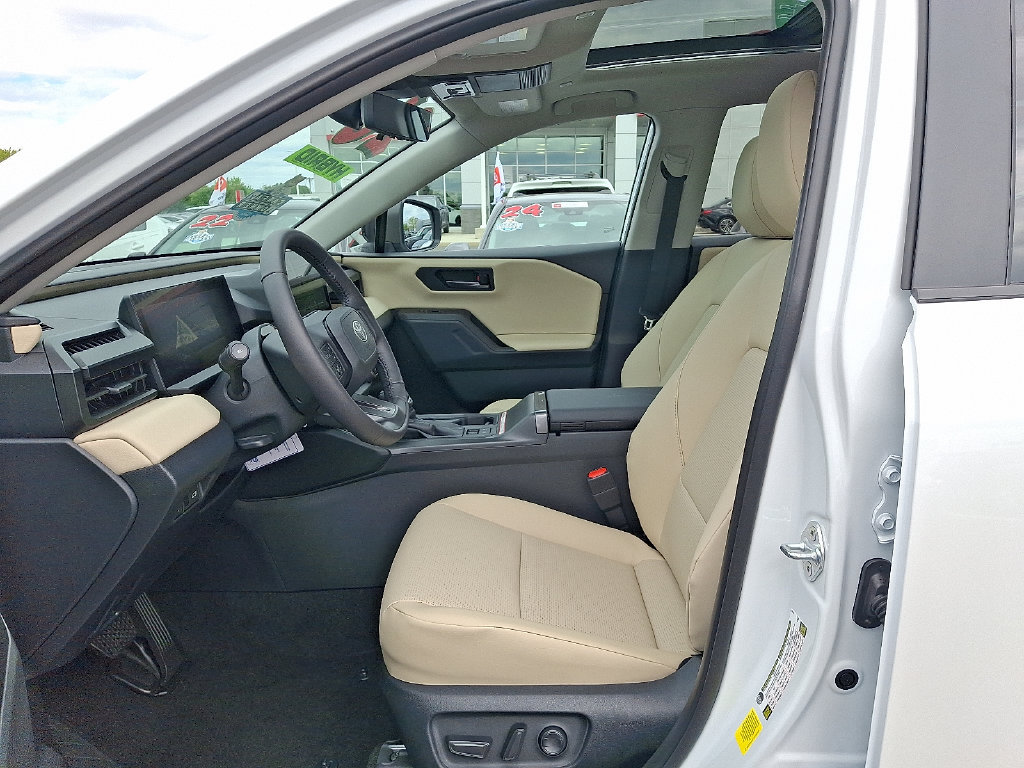 Used 2026 Toyota RAV4 XLE Premium w/ Panoramic Sun Roof Package AWD/4WD image 14