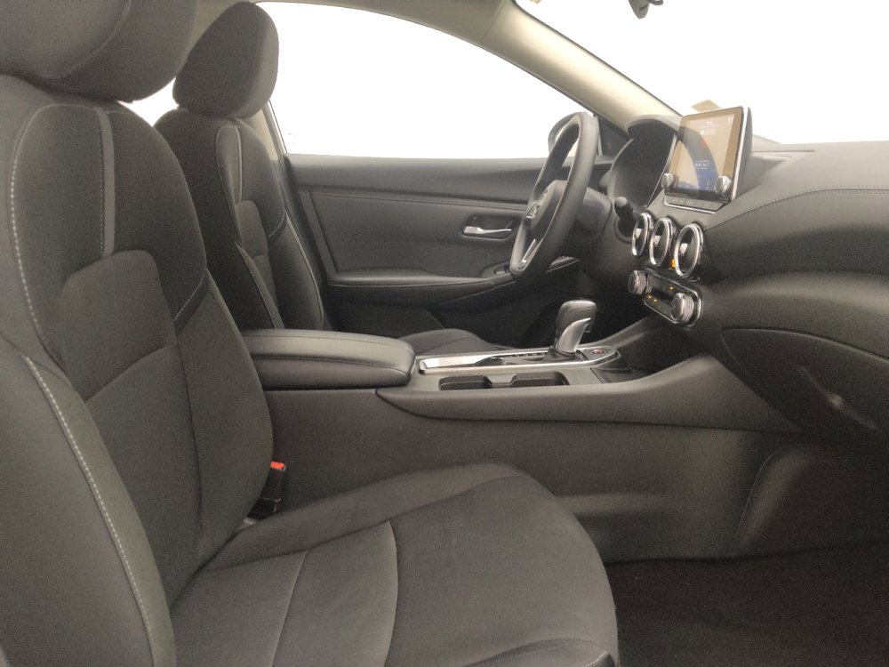 Used 2025 Nissan Sentra SV FWD image 21