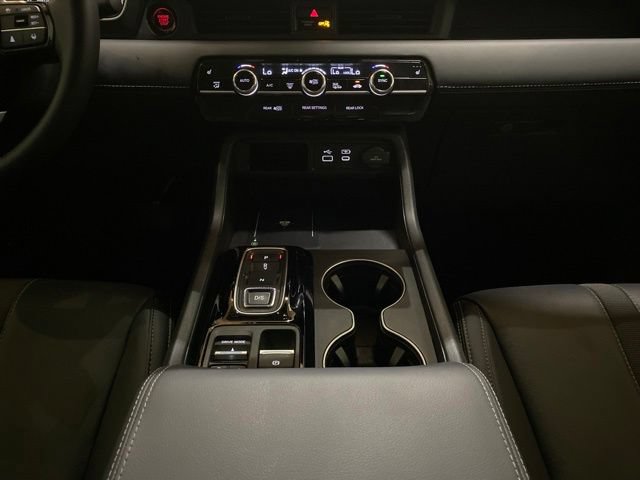 Used 2025 Honda Pilot EX-L image 13