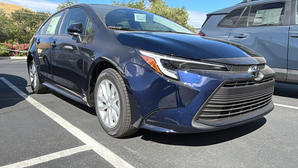 New 2026 Toyota Corolla LE FWD image 1