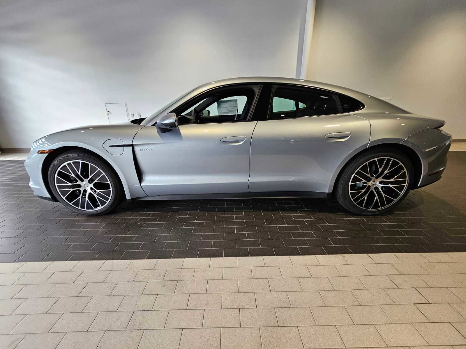 New 2025 Porsche Taycan image 2