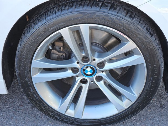 Used 2017 BMW 330e image 21