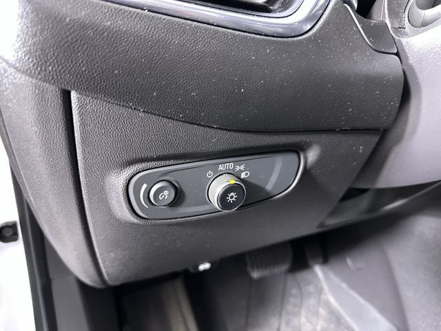 Used 2022 Chevrolet Equinox LT FWD image 18