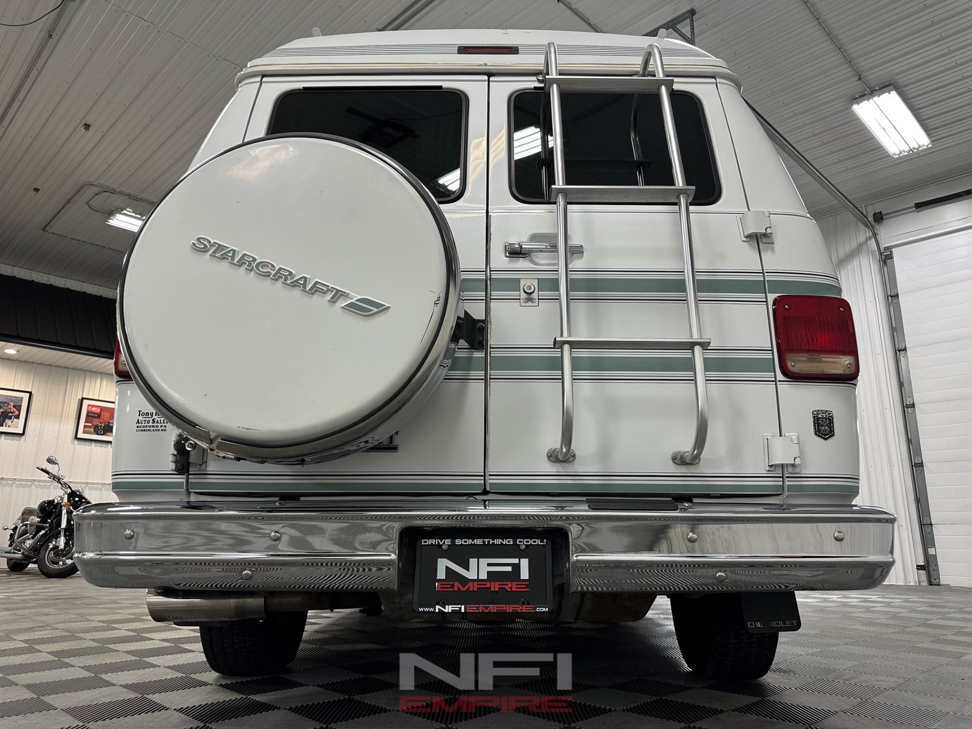 Used 1992 Chevrolet G20 RWD image 20