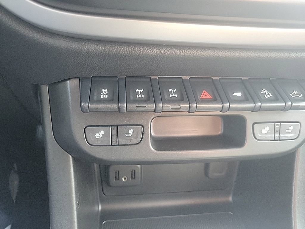 Used 2021 Chevrolet Colorado ZR2 w/ ZR2 Dusk Special Edition image 15