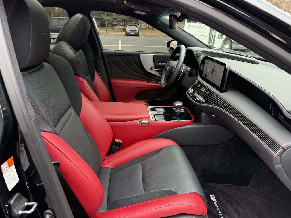 Used 2023 Lexus LS 500 F Sport image 15