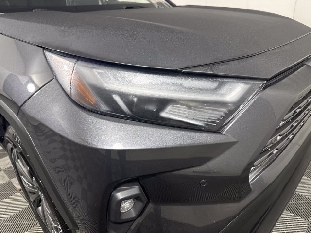 Used 2022 Toyota RAV4 Limited AWD/4WD image 12