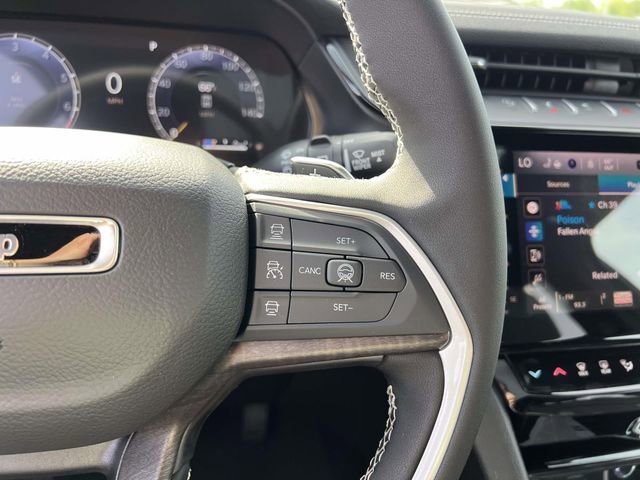 New 2026 Jeep Grand Cherokee L Limited w/ Limited Altitude Package AWD/4WD image 17