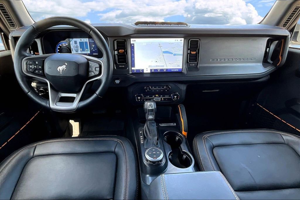 Used 2024 Ford Bronco Badlands image 9