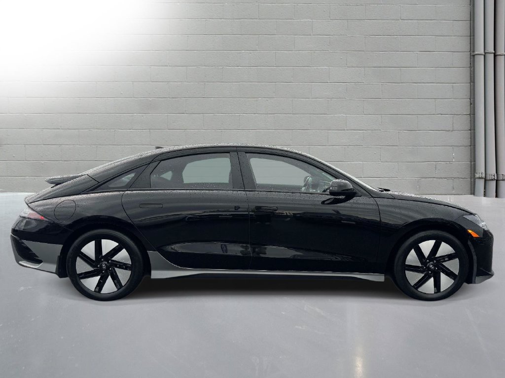Used 2023 Hyundai Ioniq 6 SE AWD/4WD image 5
