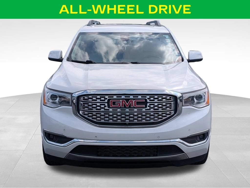 Used 2019 GMC Acadia Denali w/ Technology Package AWD/4WD image 3