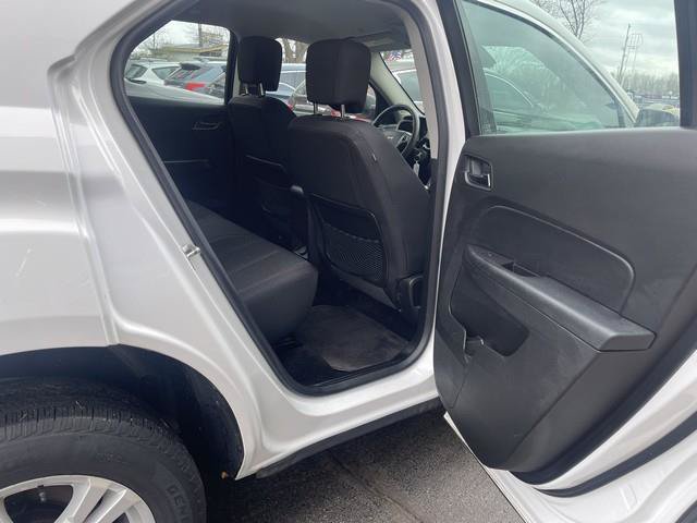 Used 2016 Chevrolet Equinox LS FWD image 9