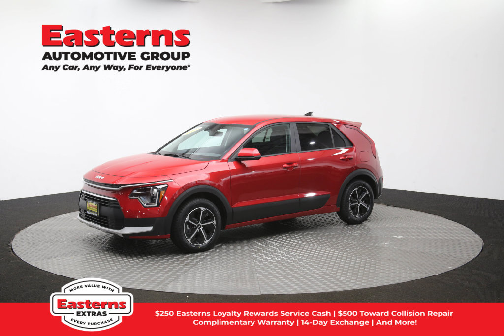 Used 2025 Kia Niro LX FWD image 56