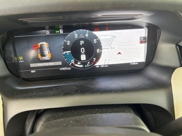 Used 2025 Land Rover Discovery Sport Dynamic SE AWD/4WD image 8
