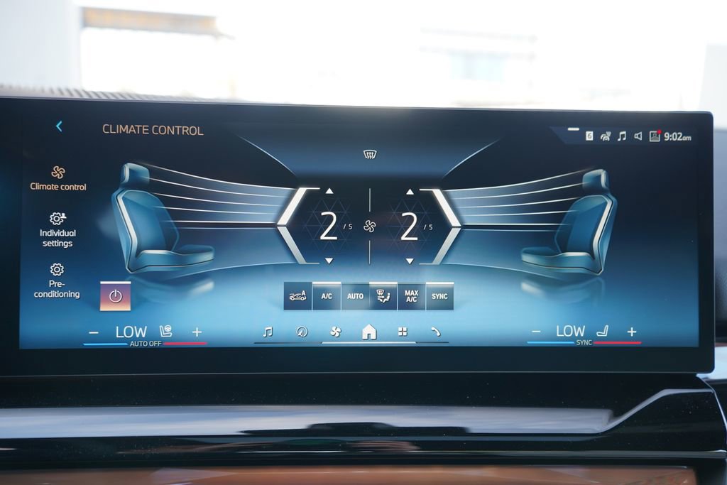 New 2026 BMW i5 eDrive40 image 17