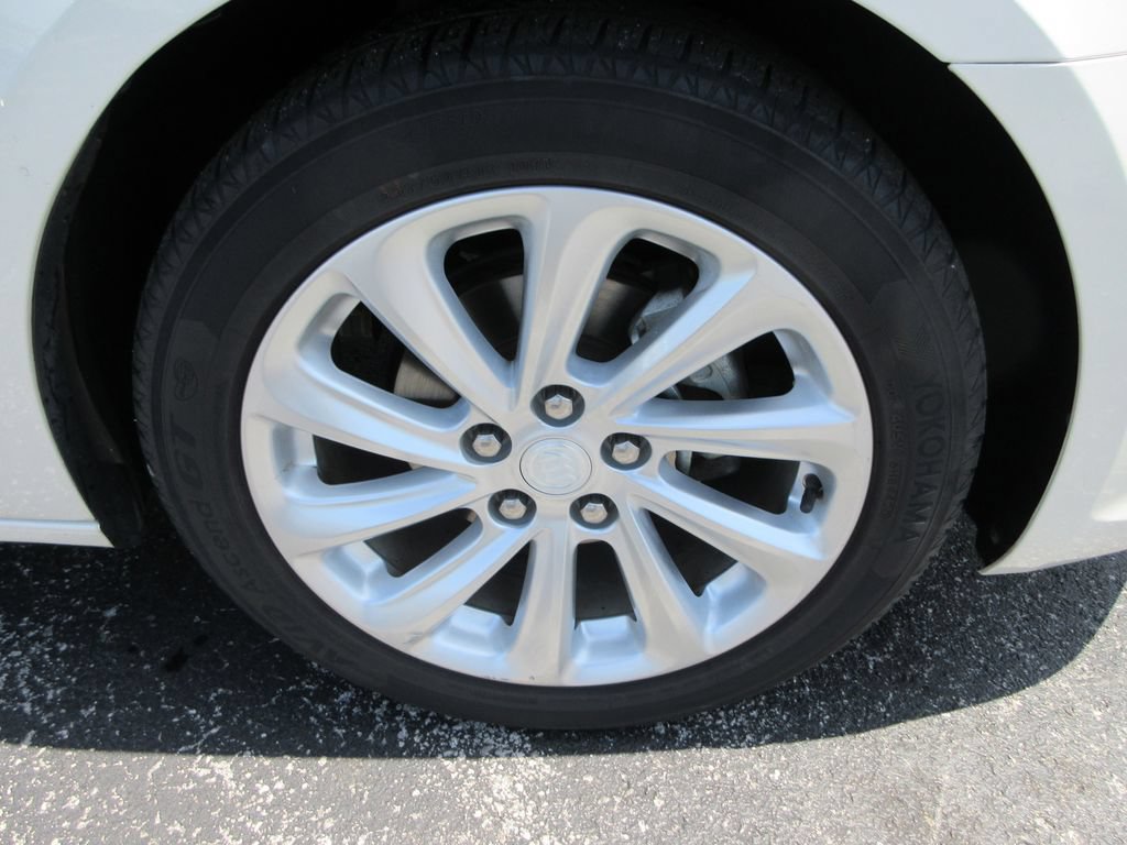 Certified 2014 Buick LaCrosse Leather FWD image 9